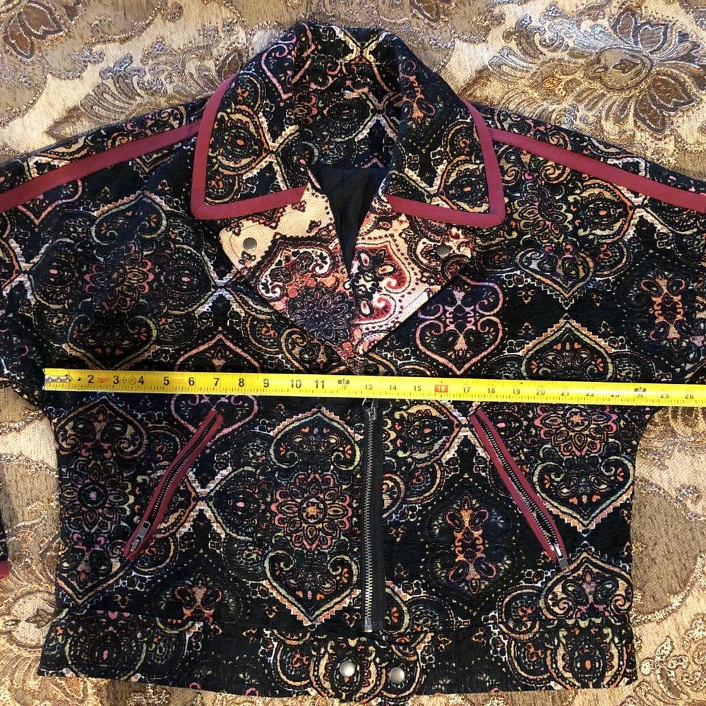NEW $268 FREE PEOPLE Labyrinth Oversized Chenille Jacket!!! - Picture 4 of 11